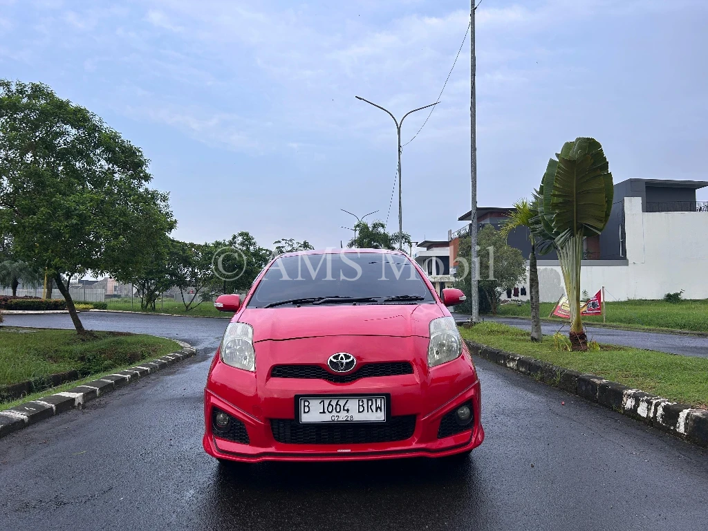 YARIS 1.5 S LTD AT 2013